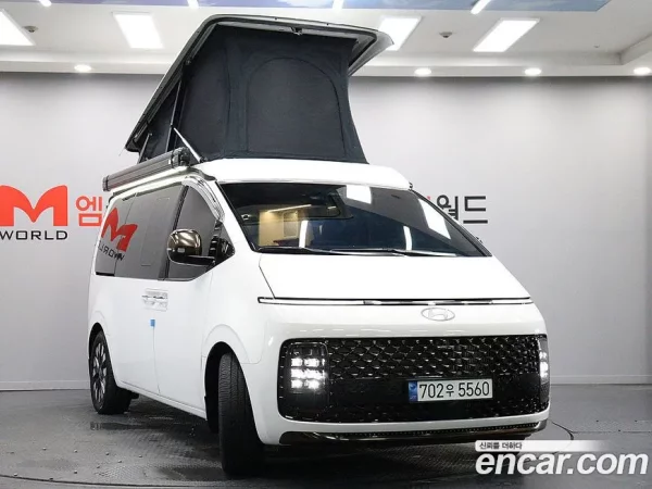 Hyundai Staria